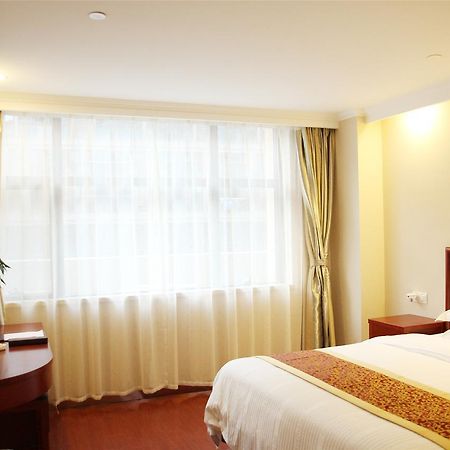 Greentree Alliance Jiangxi Nanchang Honggutan Middle Fenghuang Avenue Hotel エクステリア 写真
