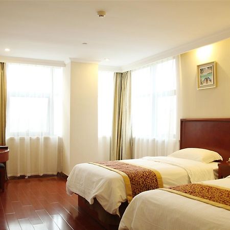 Greentree Alliance Jiangxi Nanchang Honggutan Middle Fenghuang Avenue Hotel エクステリア 写真