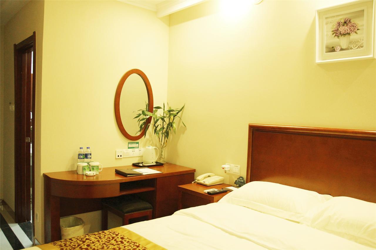 Greentree Alliance Jiangxi Nanchang Honggutan Middle Fenghuang Avenue Hotel エクステリア 写真