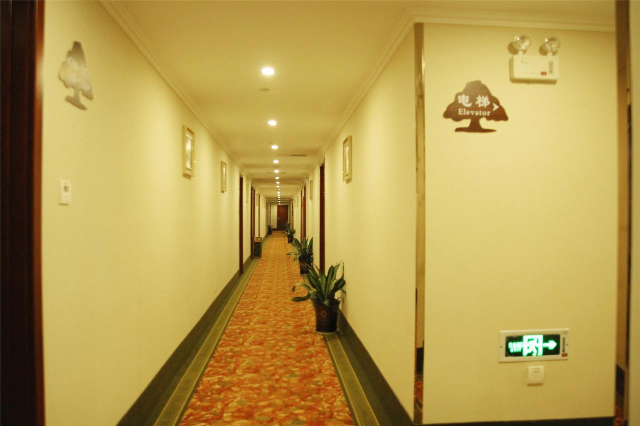Greentree Alliance Jiangxi Nanchang Honggutan Middle Fenghuang Avenue Hotel エクステリア 写真